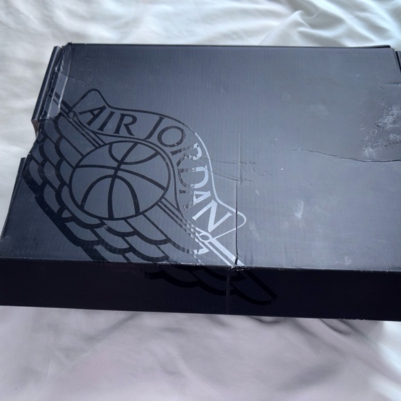 MEN’S Nike Air Jordan 1 Mid SE 'Legend Pink' - Picture 9 of 9